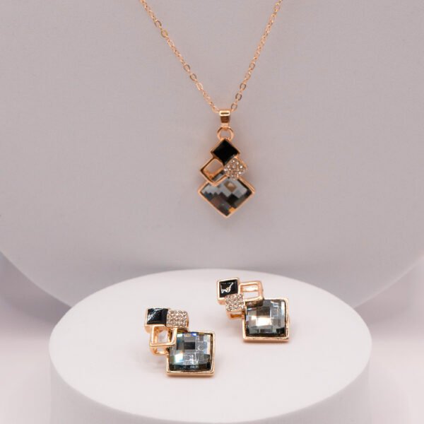 Vintage Jewelry Set – Black & Gray Geometric Necklace and Earrings - Image 6